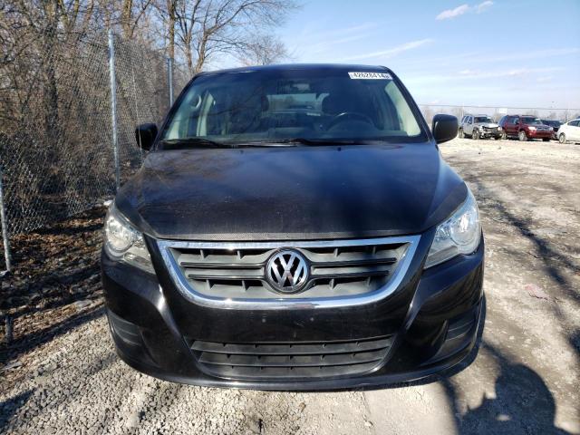 2C4RVAAG7ER144751 - 2014 VOLKSWAGEN ROUTAN S BLACK photo 5