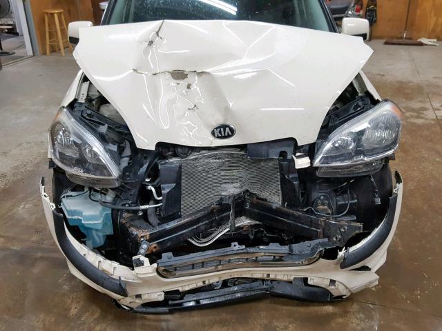 KNDJT2A58D7484837 - 2013 KIA SOUL  photo 9