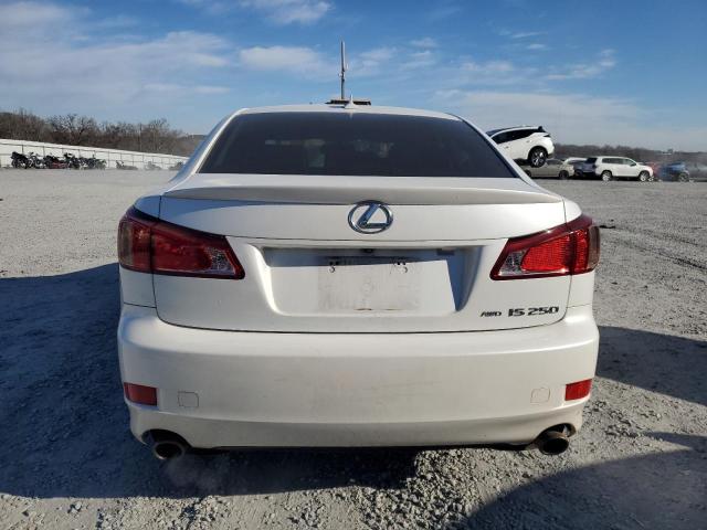 JTHCF5C24B5051608 - 2011 LEXUS IS 250 WHITE photo 6