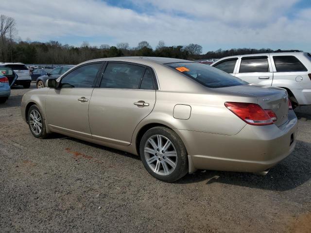 4T1BK36B05U013369 - 2005 TOYOTA AVALON XL GOLD photo 2