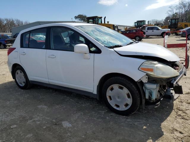 3N1BC13E18L455972 - 2008 NISSAN VERSA S WHITE photo 4