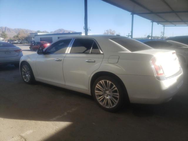 2C3CCAEG2DH600489 - 2013 CHRYSLER 300C WHITE photo 2