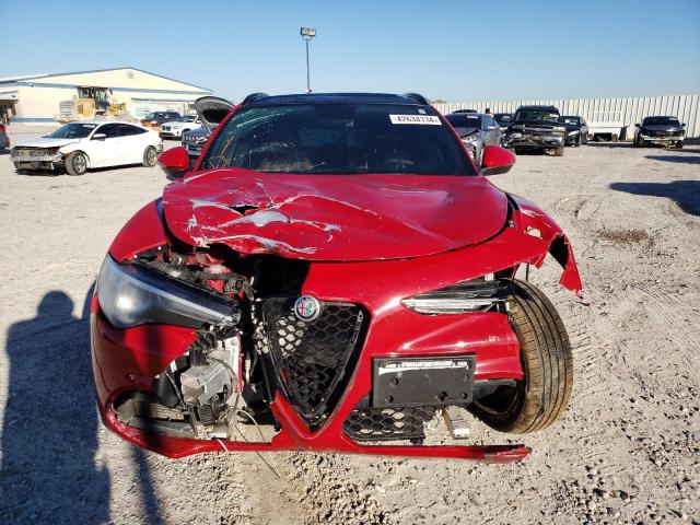 ZASPAKBN6K7C31034 - 2019 ALFA ROMEO STELVIO TI RED photo 5