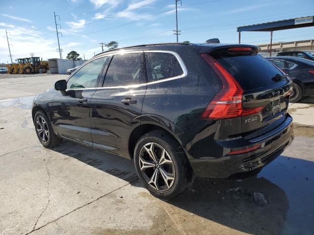 YV4L12DK8N1041623 - 2022 VOLVO XC60 B5 MOMENTUM BLACK photo 2