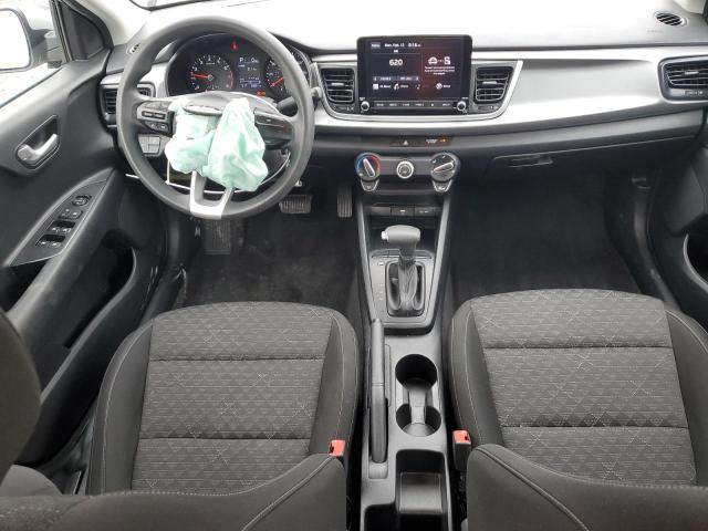 3KPA24AD1ME429703 - 2021 KIA RIO LX GRAY photo 8