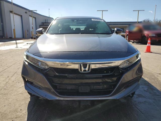 1HGCV1F13JA177580 - 2018 HONDA ACCORD LX GRAY photo 5