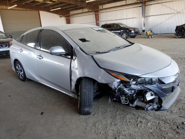 JTDKARFP4H3064812 - 2017 TOYOTA PRIUS PRIM 银色 照片 4