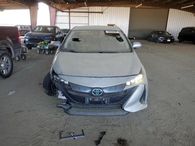 JTDKARFP4H3064812 - 2017 TOYOTA PRIUS PRIM 银色 照片 5