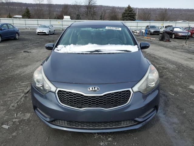 KNAFX4A60F5412301 - 2015 KIA FORTE LX BLUE photo 5