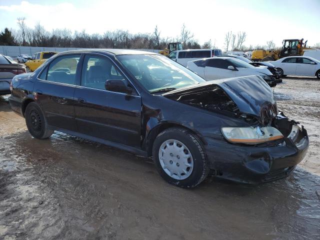 JHMCG56421C028137 - 2001 HONDA ACCORD LX BLACK photo 4