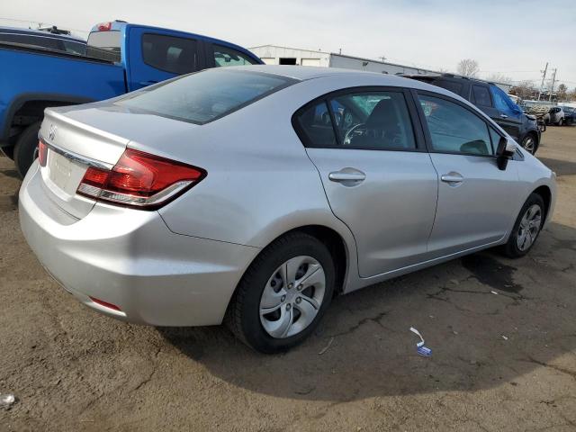 4T1BE32K55U941577 - 2005 TOYOTA CAMRY LE SILVER photo 3