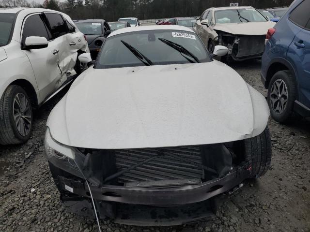 WBALL5C54DJ103797 - 2013 BMW Z4 SDRIVE28I WHITE photo 5