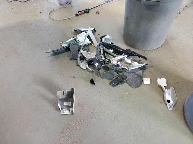 MAJ3P1TE0JC203000 - 2018 FORD ECOSPORT SE GRAY photo 12