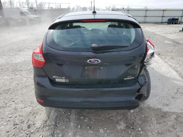 1FADP3K23DL130717 - 2013 FORD FOCUS SE BLACK photo 6