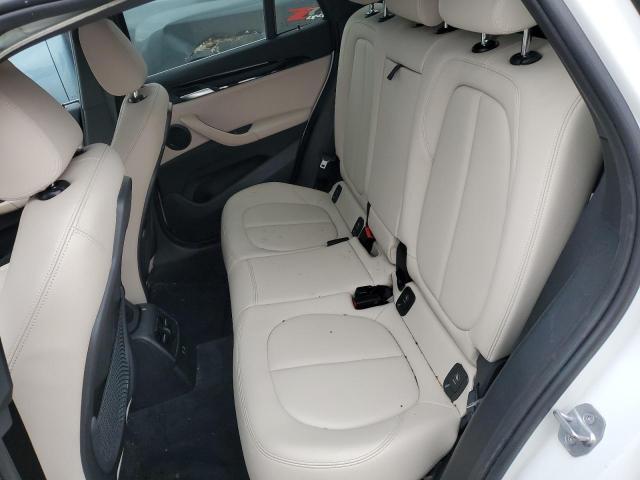 WBXHU7C58K5N48652 - 2019 BMW X1 SDRIVE28I WHITE photo 10