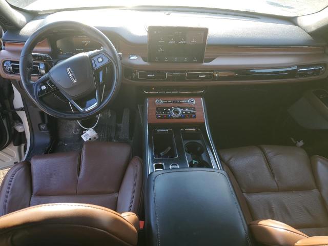5LM5J7XC0LGL09323 - 2020 LINCOLN AVIATOR RESERVE CREAM photo 8