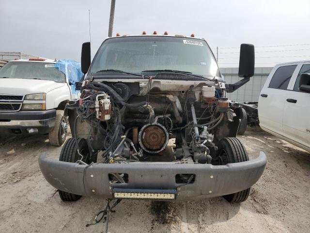 1GBE4E1235F533203 - 2005 CHEVROLET C4500 C4E042 WHITE photo 5