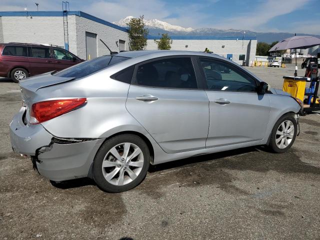 KMHCU4AE6DU315334 - 2013 HYUNDAI ACCENT GLS SILVER photo 3