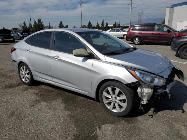 KMHCU4AE6DU315334 - 2013 HYUNDAI ACCENT GLS SILVER photo 4