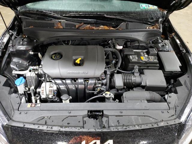 3KPF24AD6PE659392 - 2023 KIA FORTE LX BLACK photo 11