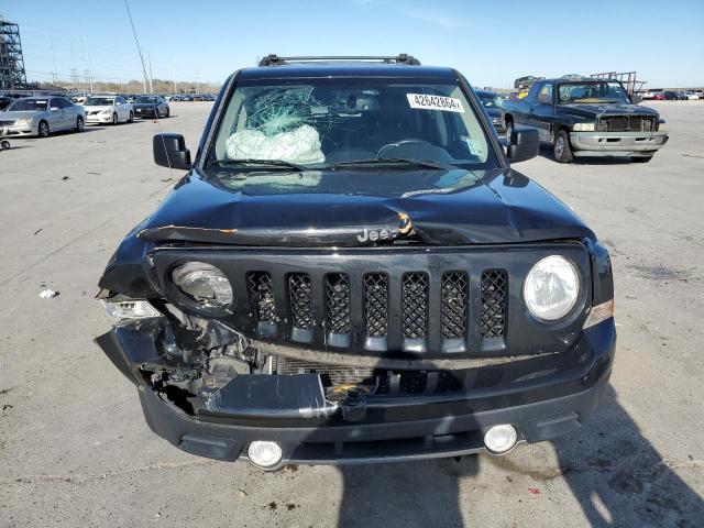 1C4NJPFA0GD643463 - 2016 JEEP PATRIOT LATITUDE BLACK photo 5