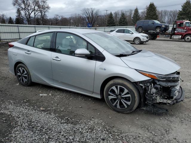 JTDKARFP6H3054640 - 2017 TOYOTA PRIUS PRIM 银色 照片 4