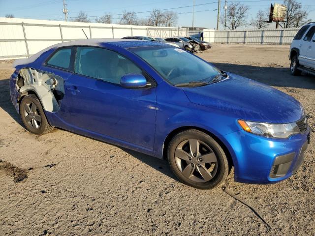 KNAFU6A27B5390681 - 2011 KIA FORTE EX BLUE photo 4