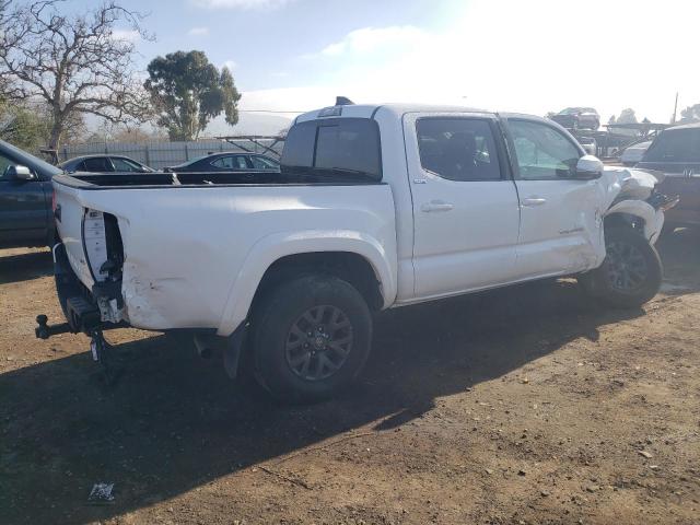 3TMCZ5AN0NM482029 - 2022 TOYOTA TACOMA DOUBLE CAB WHITE photo 3