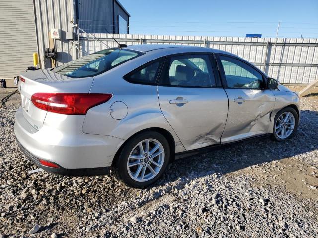 1FADP3FE1JL210792 - 2018 FORD FOCUS SE SILVER photo 3