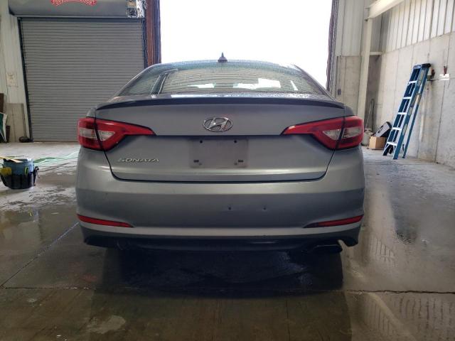 5NPE24AF6HH493983 - 2017 HYUNDAI SONATA SE SILVER photo 6