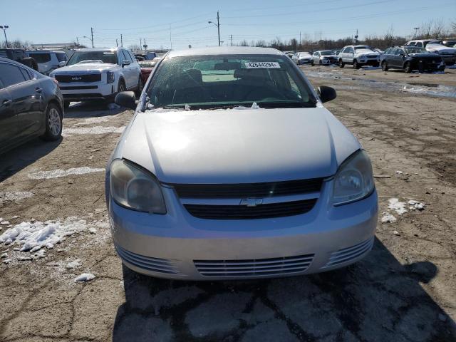 1G1AK52F057638396 - 2005 CHEVROLET COBALT GRAY photo 5