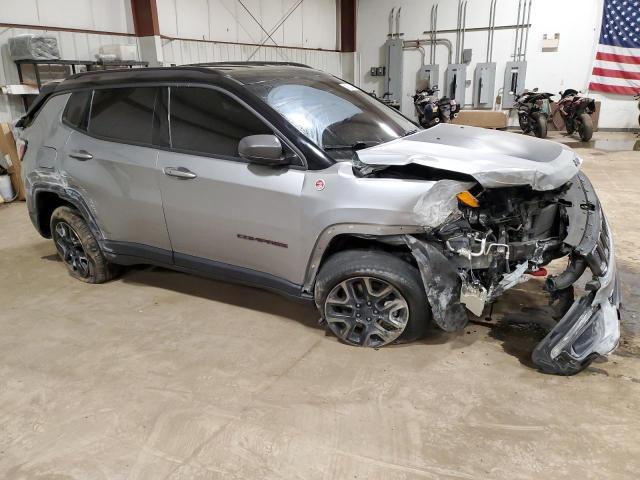 3C4NJDDB5KT671711 - 2019 JEEP COMPASS TRAILHAWK SILVER photo 4