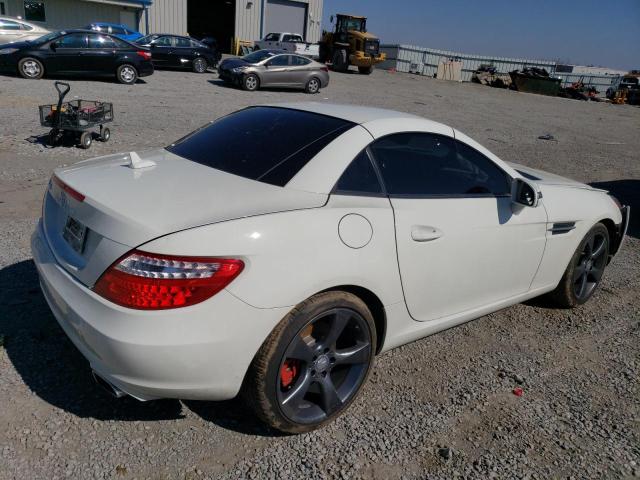 WDDPK5HAXCF038569 - 2012 MERCEDES-BENZ SLK 350 WHITE photo 3