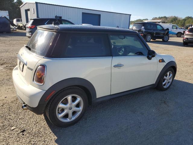 WMWMF335X9TW71449 - 2009 MINI COOPER CREAM photo 3