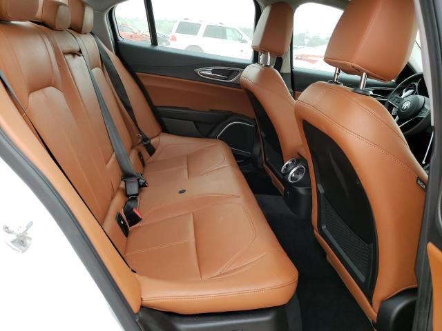 ZARFAEDN2H7555437 - 2017 ALFA ROMEO GIULIA Q4 WHITE photo 10