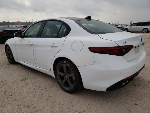 ZARFAEDN2H7555437 - 2017 ALFA ROMEO GIULIA Q4 WHITE photo 2