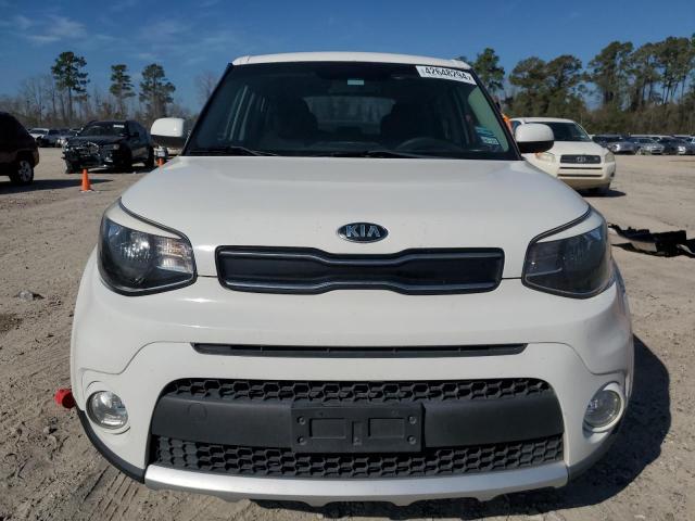 KNDJP3A50J7535902 - 2018 KIA SOUL + WHITE photo 5