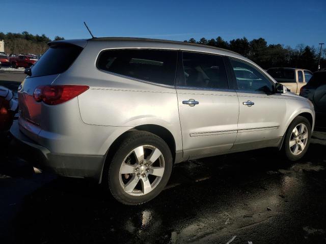 1GNEV33DX9S157339 - 2009 CHEVROLET TRAVERSE LTZ SILVER photo 3