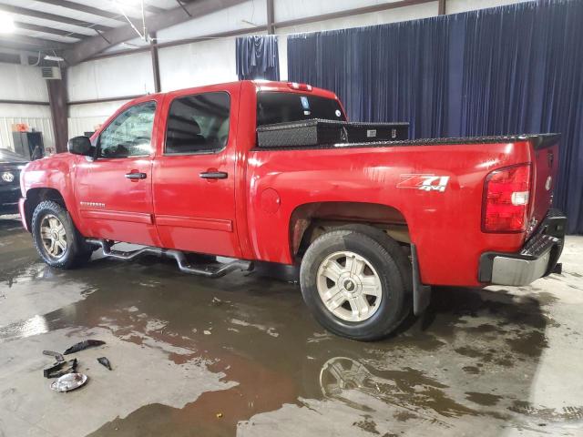 3GCPKSE38BG296696 - 2011 CHEVROLET SILVERADO K1500 LT RED photo 2