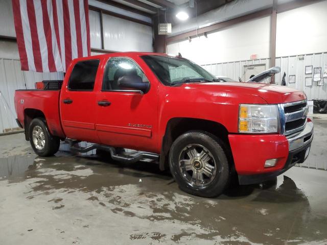 3GCPKSE38BG296696 - 2011 CHEVROLET SILVERADO K1500 LT RED photo 4