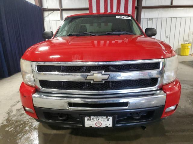 3GCPKSE38BG296696 - 2011 CHEVROLET SILVERADO K1500 LT RED photo 5