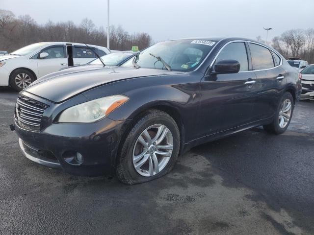 2011 INFINITI M37 X, 