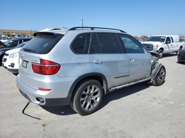 5UXZV4C58CL759505 - 2012 BMW X5 XDRIVE35I SILVER photo 3