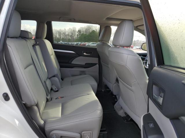 5TDJKRFH4GS327590 - 2016 TOYOTA HIGHLANDER XLE WHITE photo 11