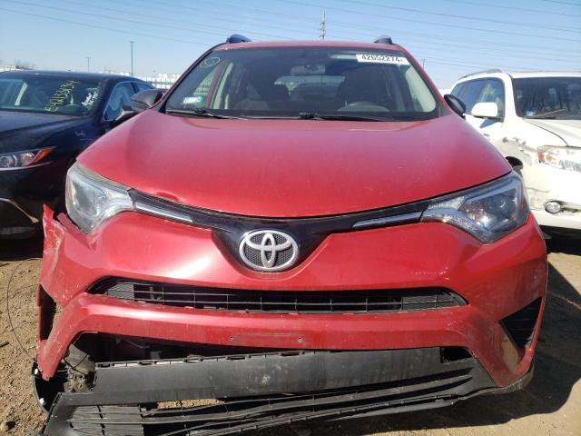 JTMZFREV2GJ087158 - 2016 TOYOTA RAV4 LE RED photo 5