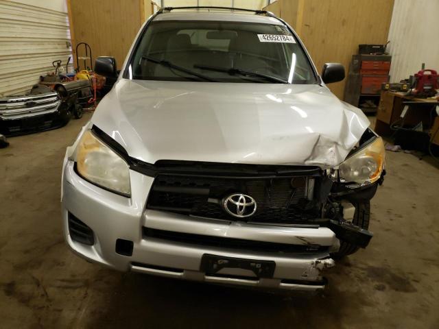 2T3BF4DV7BW174683 - 2011 TOYOTA RAV4 SILVER photo 5