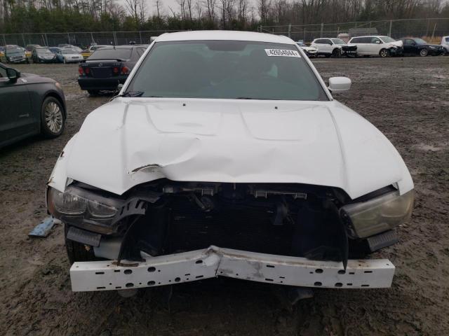 2C3CDXBG8EH284635 - 2014 DODGE CHARGER SE WHITE photo 5