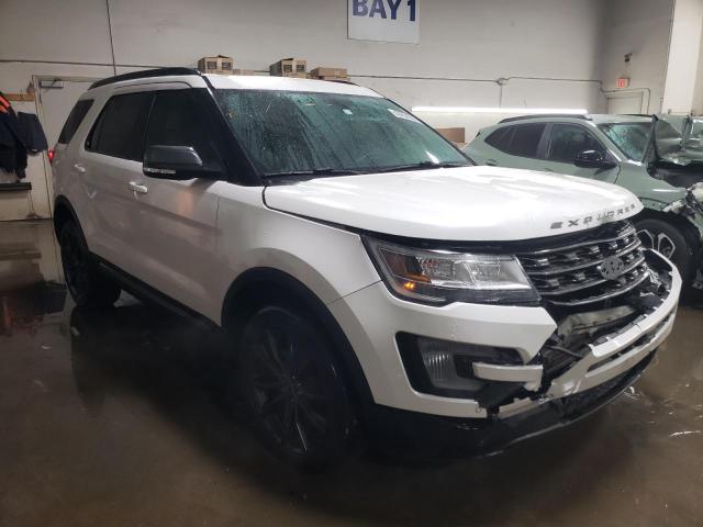 1FM5K8D88HGC15607 - 2017 FORD EXPLORER XLT WHITE photo 4