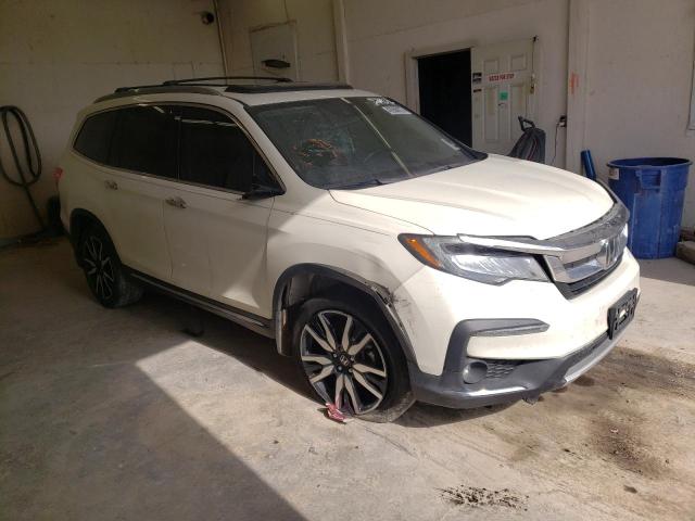 5FNYF6H67KB027472 - 2019 HONDA PILOT TOURING WHITE photo 4