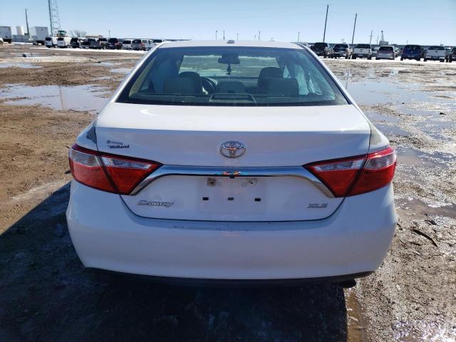 4T4BF1FK8FR456904 - 2015 TOYOTA CAMRY LE WHITE photo 6